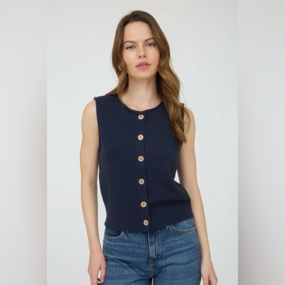 NWT The Workshop Studio Navy Sleeveless Button-Up Top W/ Tortoise Shell Buttons